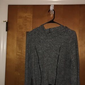 Gray fashion nova crop top sweater!